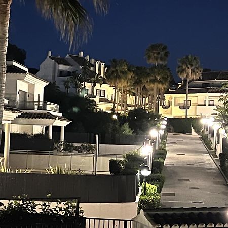 Stylish Townhouse In Beachfront Complex Марбелья Экстерьер фото